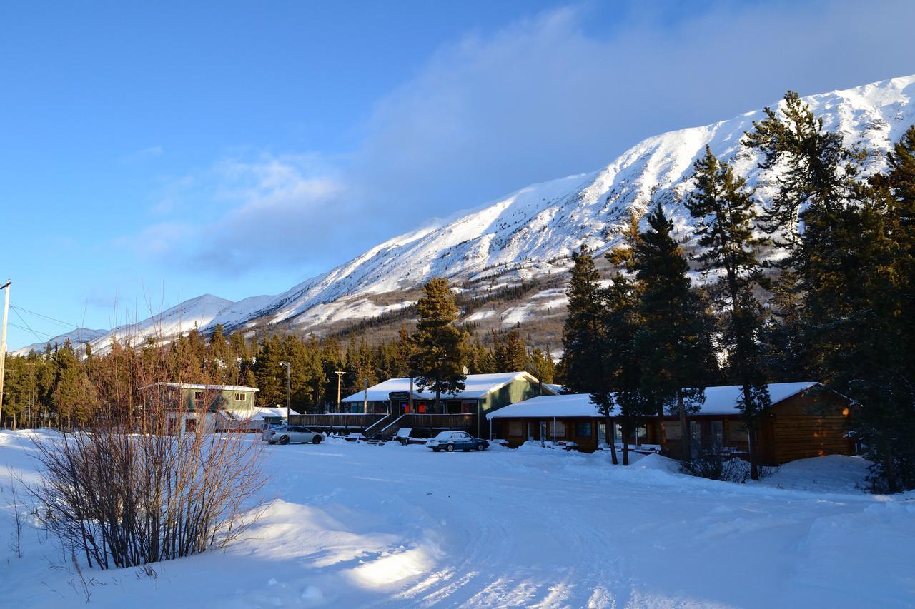 Spirit Lake Lodge Уайтхорс Экстерьер фото